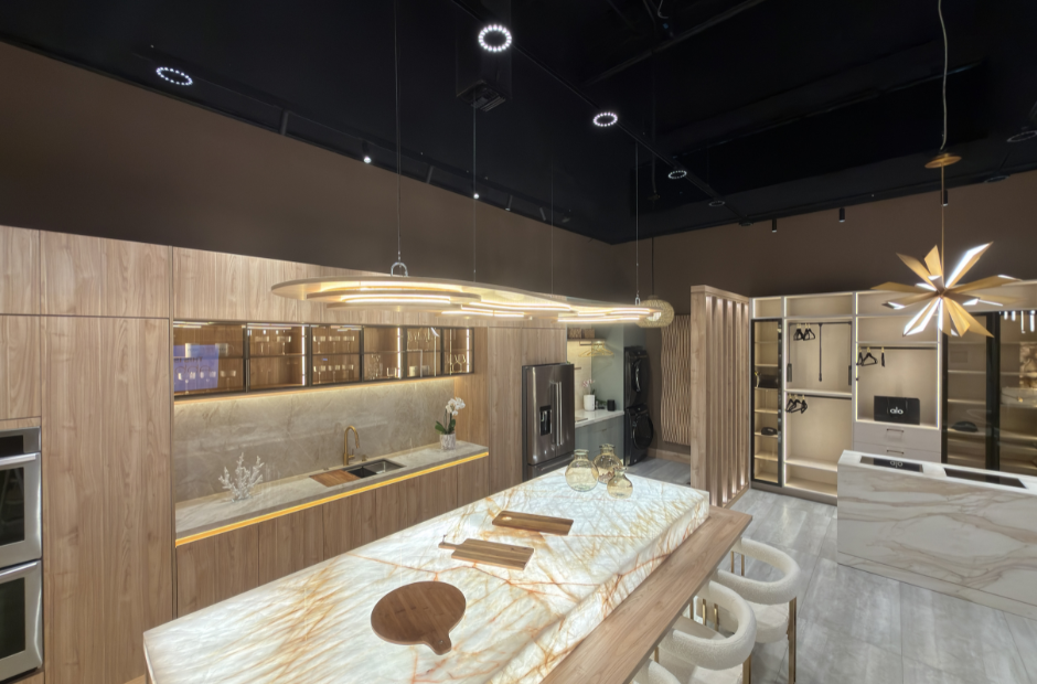 kitchen-remodel-fort-lauderdale-luxury-finishes.webp